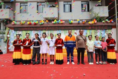 歡度&ldquo;六一&rdquo; 助你成長│蜀能礦產(chǎn)三號礦山前往煙峰鎮(zhèn)白家灣小學(xué)慰問少年兒童